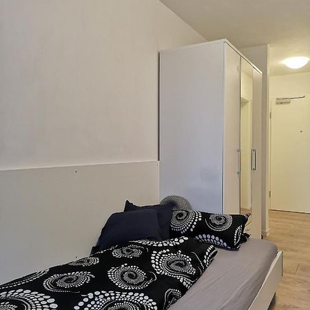 Ferienwohnung Beautiful Flat, Near Westpark & Hostpital, Easy Parking Ingolstadt Exterior foto